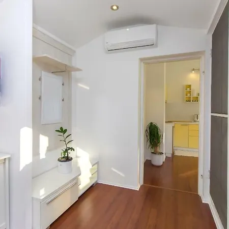 Apartment Nina Skradin Exterior photo