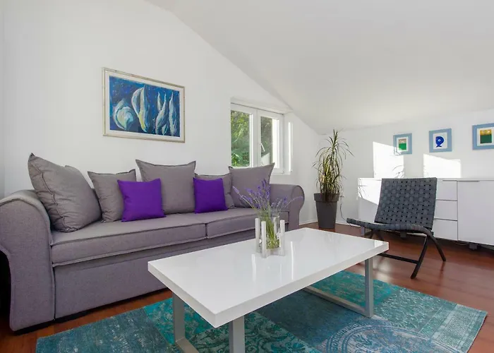 Apartment Nina